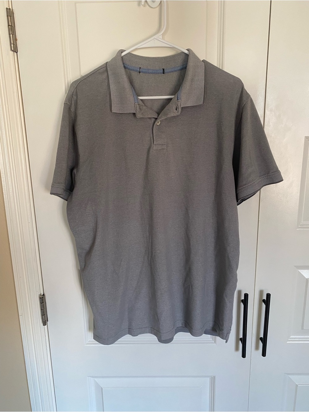 Men's Grey Polo Shirt – Comfortable Everyday Performance